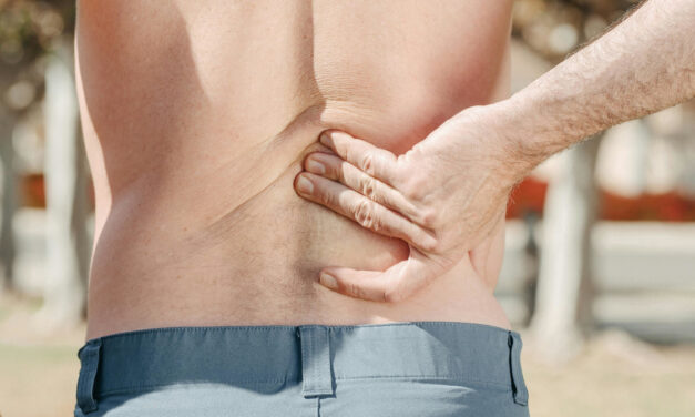 Innovatieve kijkoperatie voor nekhernia: minder pijn, sneller herstel – Martini Ziekenhuis voorop in Nederland